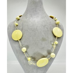 Krem Yuvarlak Taşlı Kolye